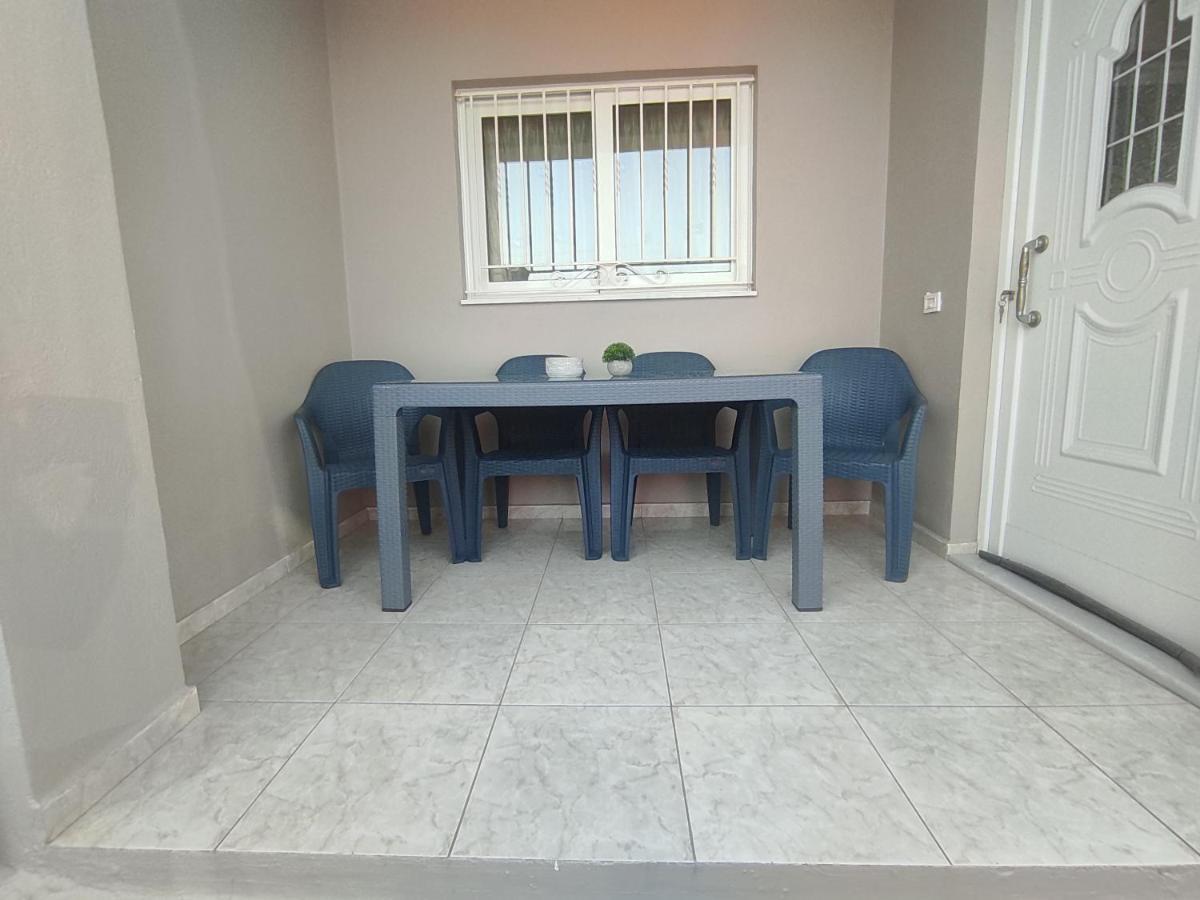 Nickthegreekapartment Galatás المظهر الخارجي الصورة